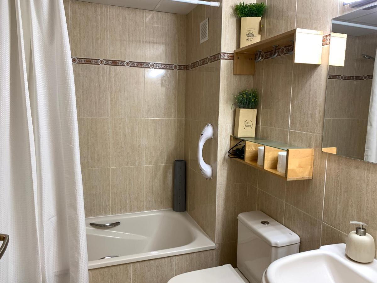 Acogedor Apartamento Con Piscina En Vilafortuny, Cambrils Eksteriør billede