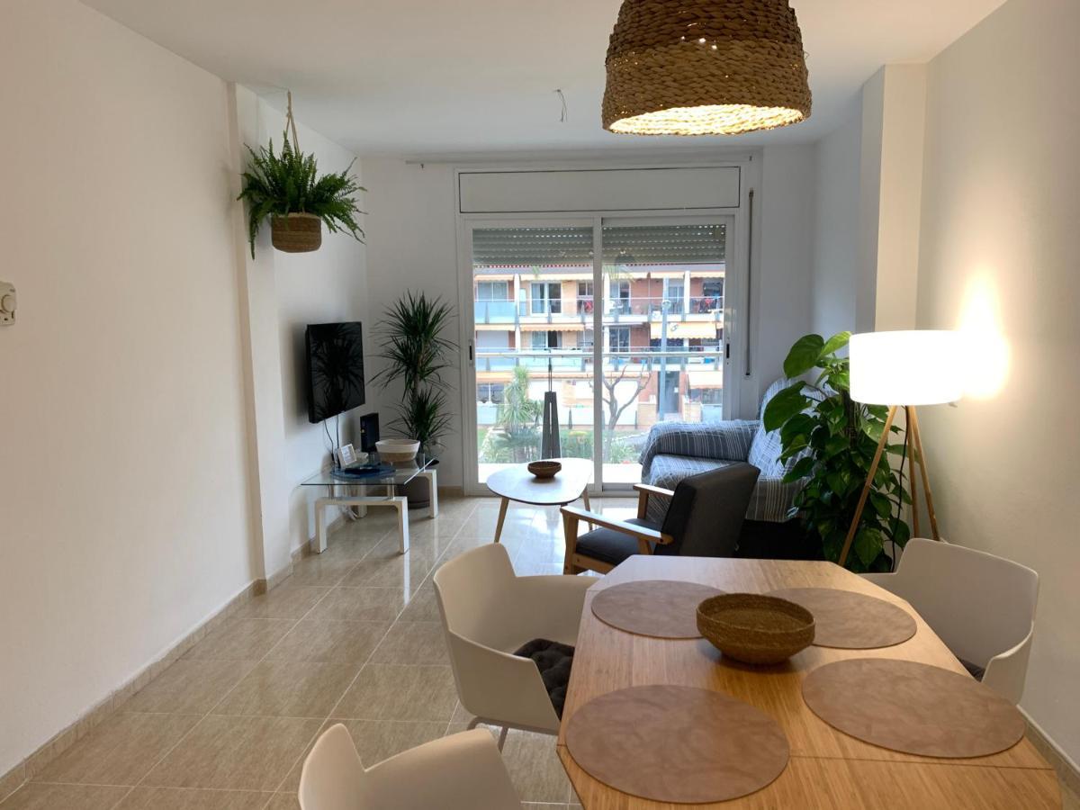 Acogedor Apartamento Con Piscina En Vilafortuny, Cambrils Eksteriør billede